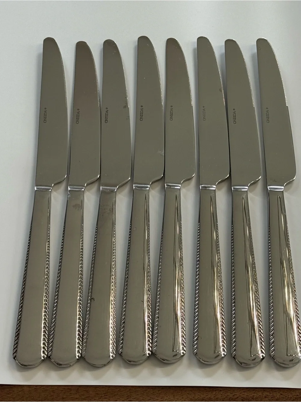 Oneida FLOURISH Dinner Knives Rope Edge Stainless 18/10 Set Of 8 Flatware 9.5”